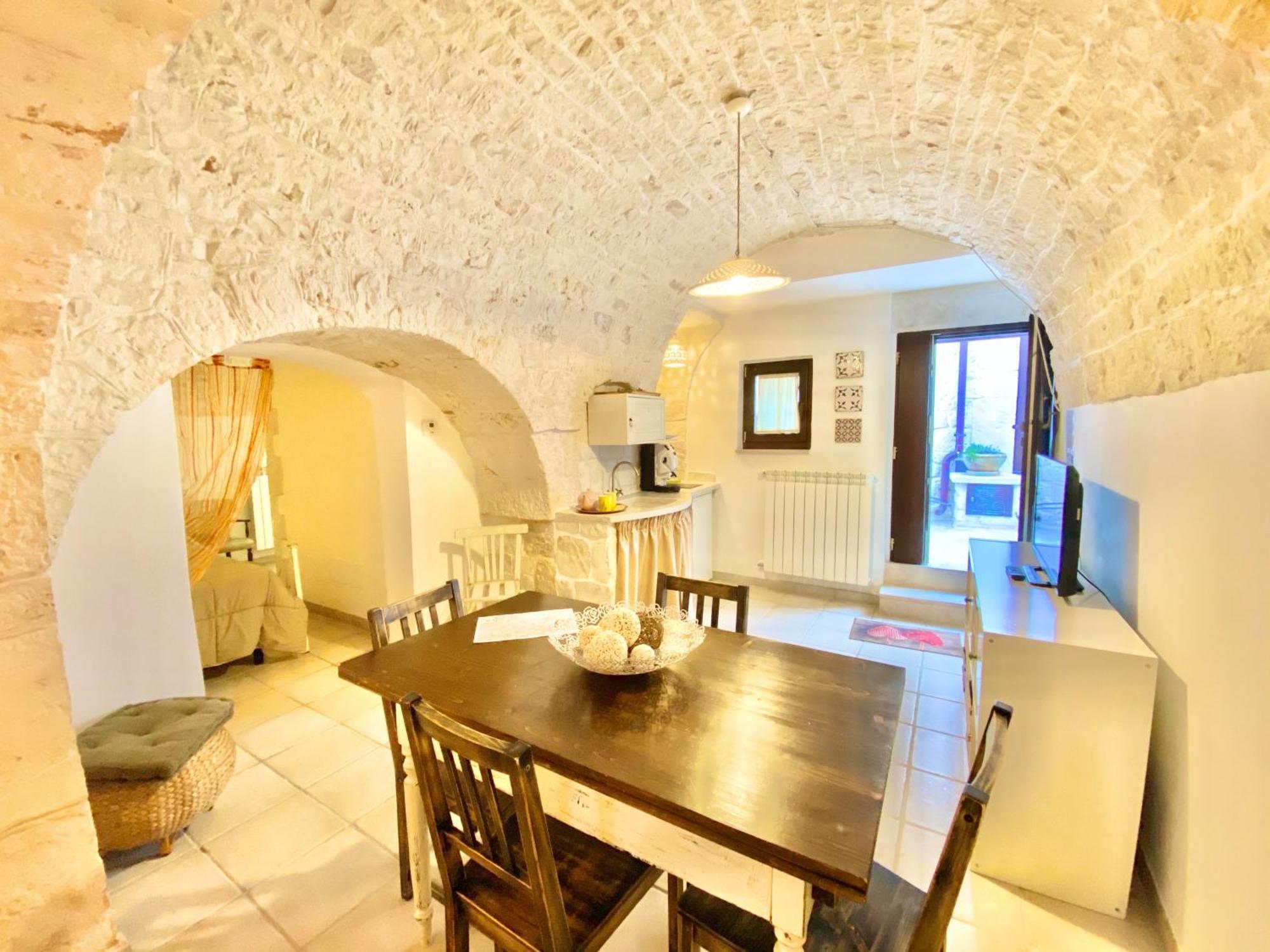 Trulli Fenice ألبيروبيللو المظهر الخارجي الصورة